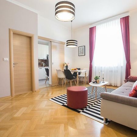 Angela Main Street Luxury Oasis & Free Parking Zagreb Exterior foto