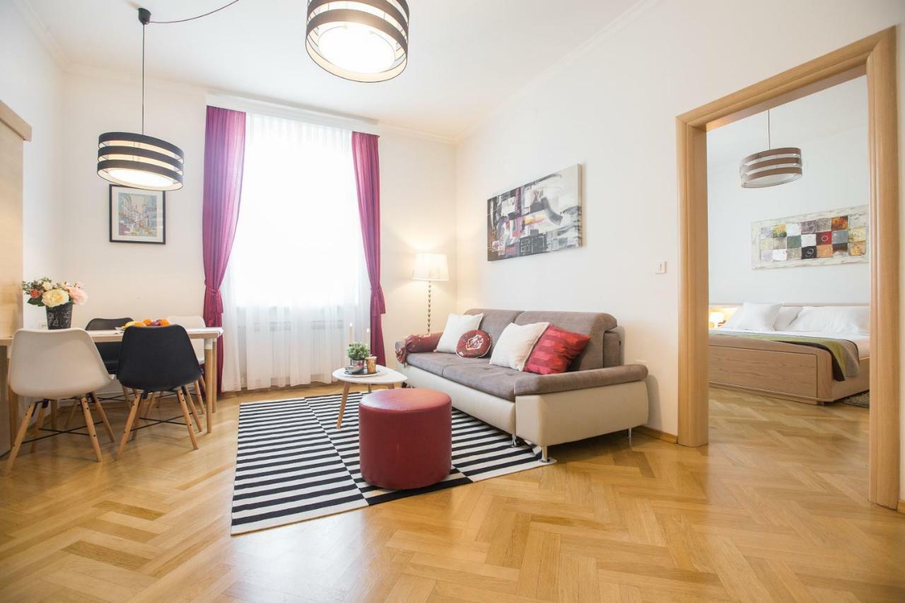 Angela Main Street Luxury Oasis & Free Parking Zagreb Exterior foto