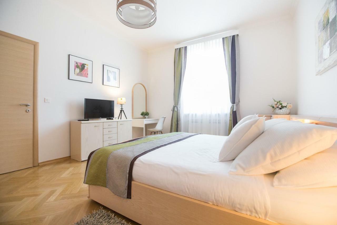 Angela Main Street Luxury Oasis & Free Parking Zagreb Exterior foto