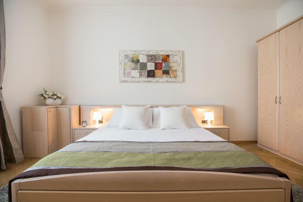 Angela Main Street Luxury Oasis & Free Parking Zagreb Exterior foto